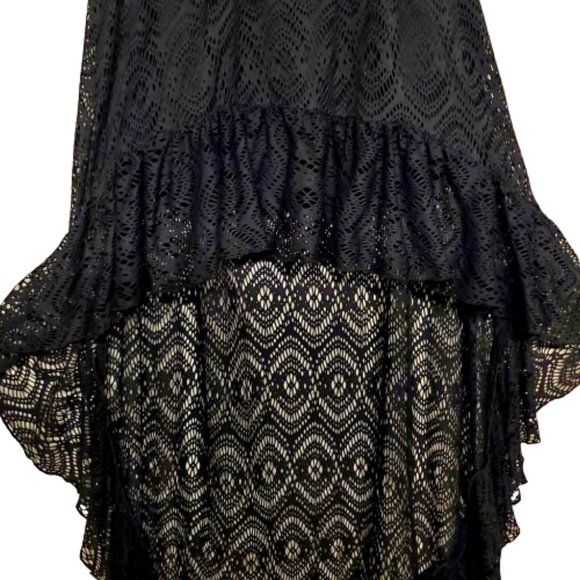 Boho Layered Fishnet High/Low Maxi Skirt. One Size - Picture 2 of 6